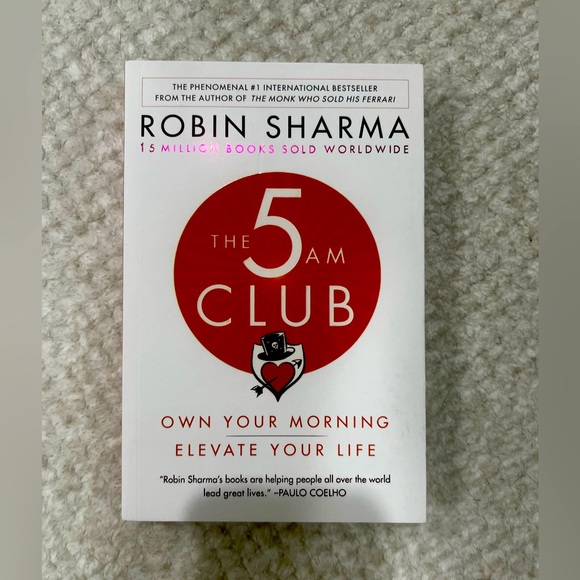 The 5am Club by Robin Sharma - Picture 1 of 3